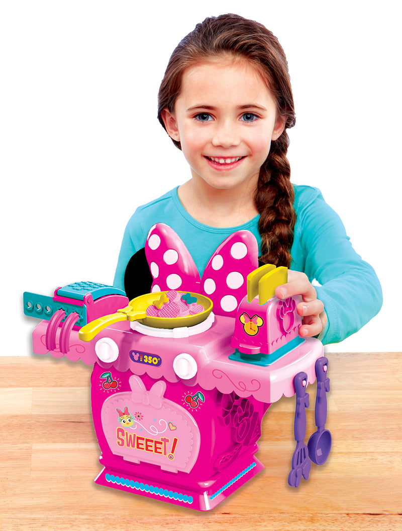 Softee Dough Disney Minnie Mouse Mold N' Play Kitchen